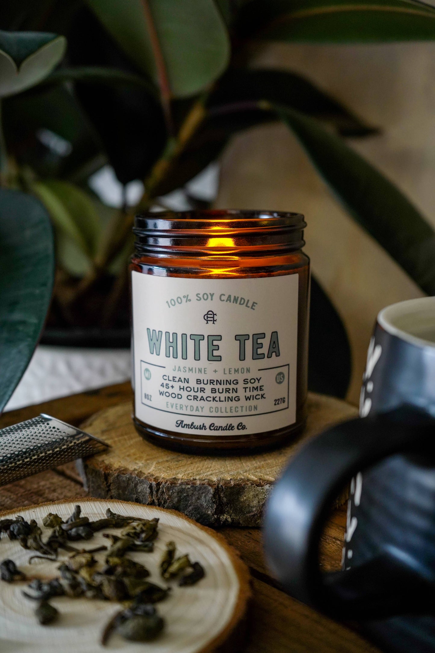 White Tea | Jasmine + Lemon 8oz Soy Candle